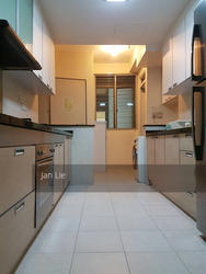 Lakeholmz (D22), Condominium #135800512